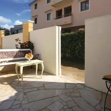 Gorgeous In Brodarica With Kitchen * Brodarica (Sibenik-Knin)