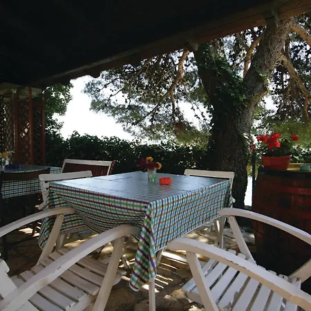 Holiday home Gorgeous In Brodarica With Kitchen