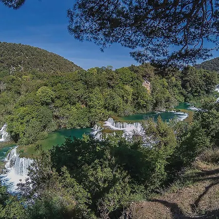 Gorgeous In Brodarica With Kitchen Holiday home Brodarica (Sibenik-Knin)