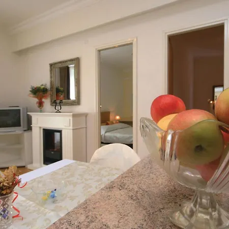 Holiday home Gorgeous In Brodarica With Kitchen
