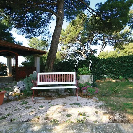Gorgeous In Brodarica With Kitchen Brodarica (Sibenik-Knin)