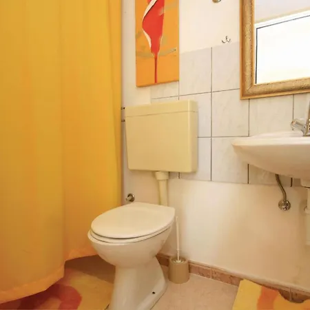 Gorgeous In Brodarica With Kitchen * Brodarica (Sibenik-Knin)